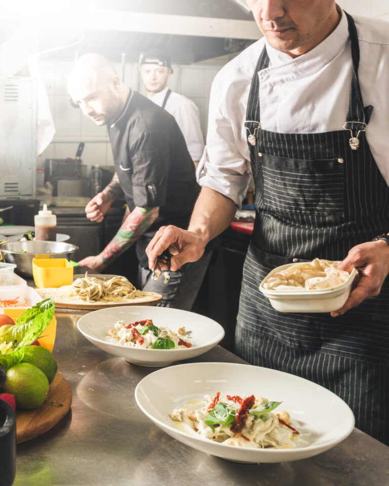 2026 Restaurant Industry Outlook: What It Means for Seafood Sales